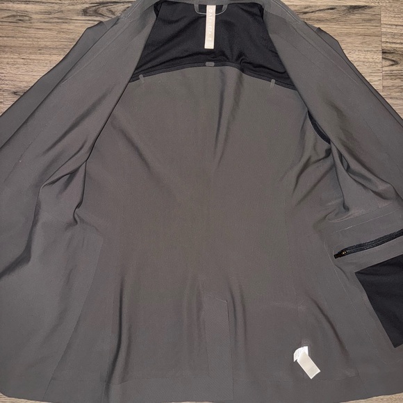 ATHLETA Interstellar Blazer Gray Work Jacket Travel Sz 10 - Picture 4 of 7